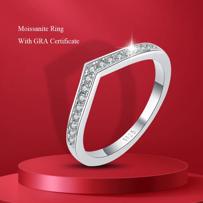 Luxury Moissanite Band ⭐