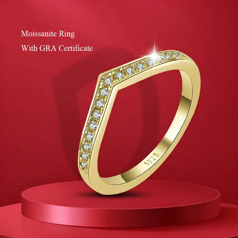 Luxury Moissanite Band ⭐