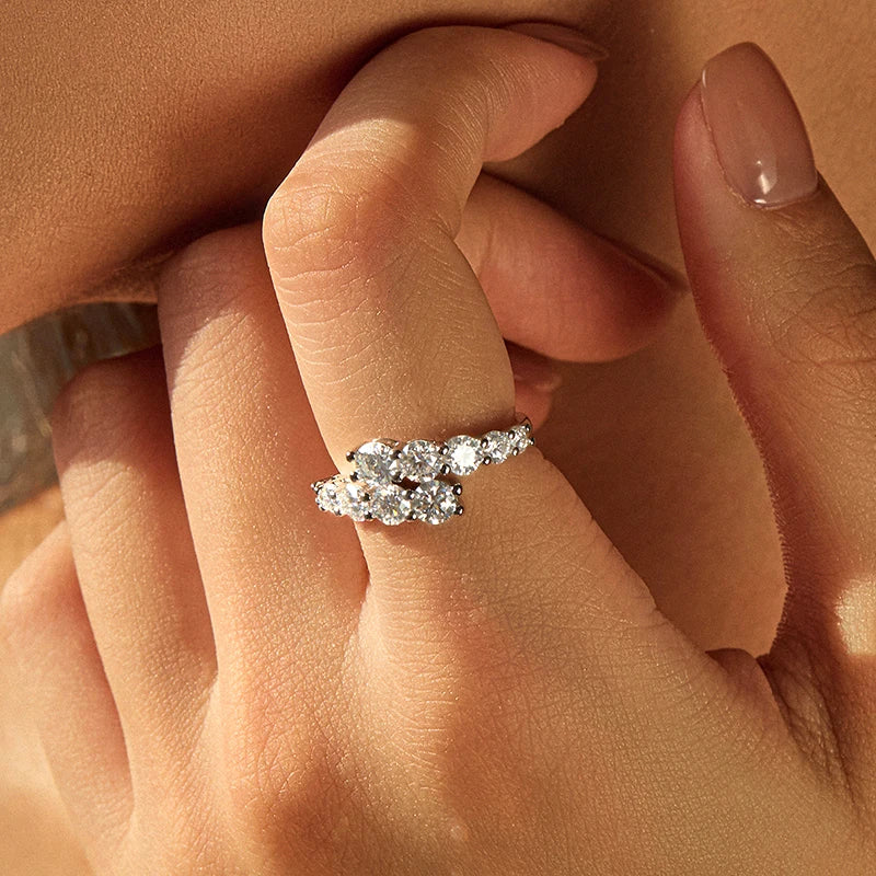 Twist Moissanite Ring ✨
